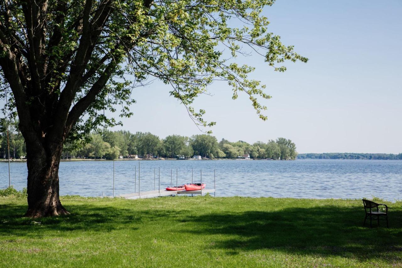 Wellers Landing - Prince Edward County Lakehouse Carrying Place Exterior foto